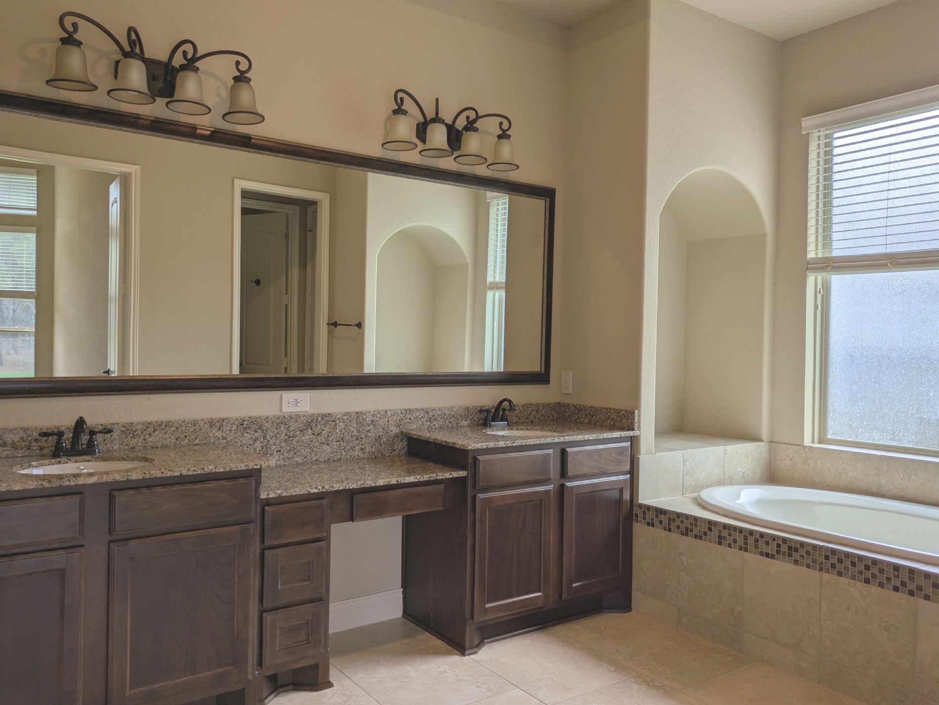 Master Bathroom Master Bathroom
